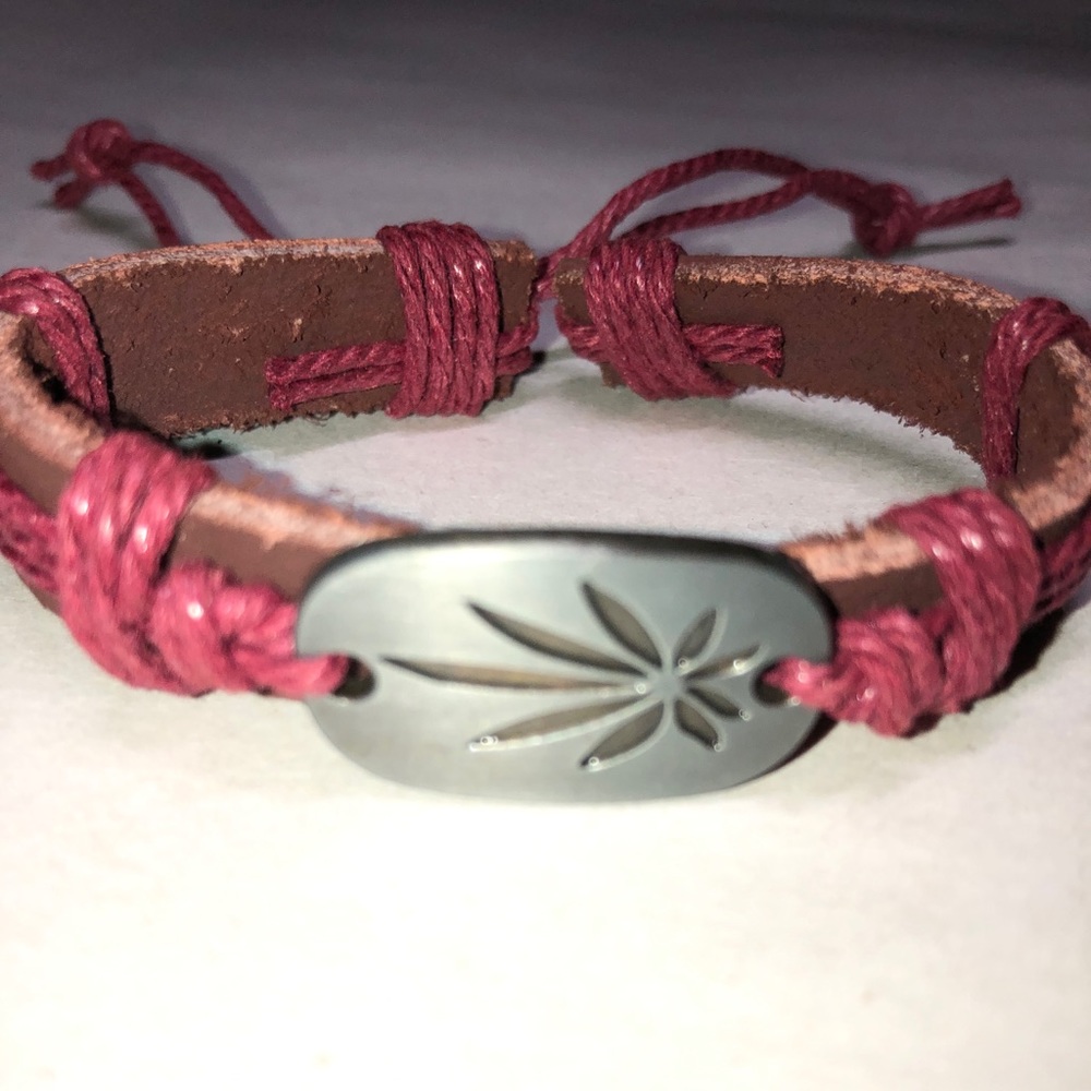 Marijuana pot leaf bracelet